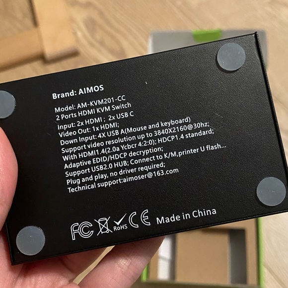 2x KVM Switches - Connect 2 computers to the same monitor, mouse and keyboard - Picture 5 of 11